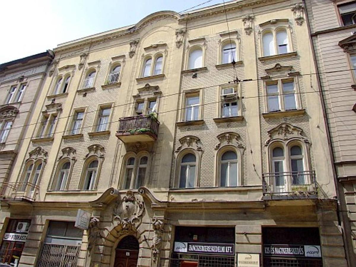 Comfy, Renewed 3 Bedroom Apt In Center Budapest Extérieur photo